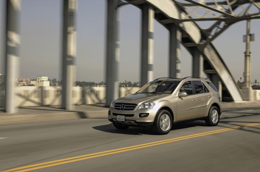  Mercedes-Benz ML-Class 2006 года  (фото 157 из 400)